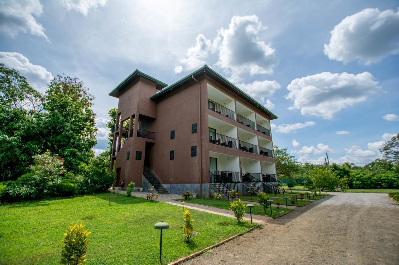 Grand & Gangula Hotel Dambulla Exterior photo