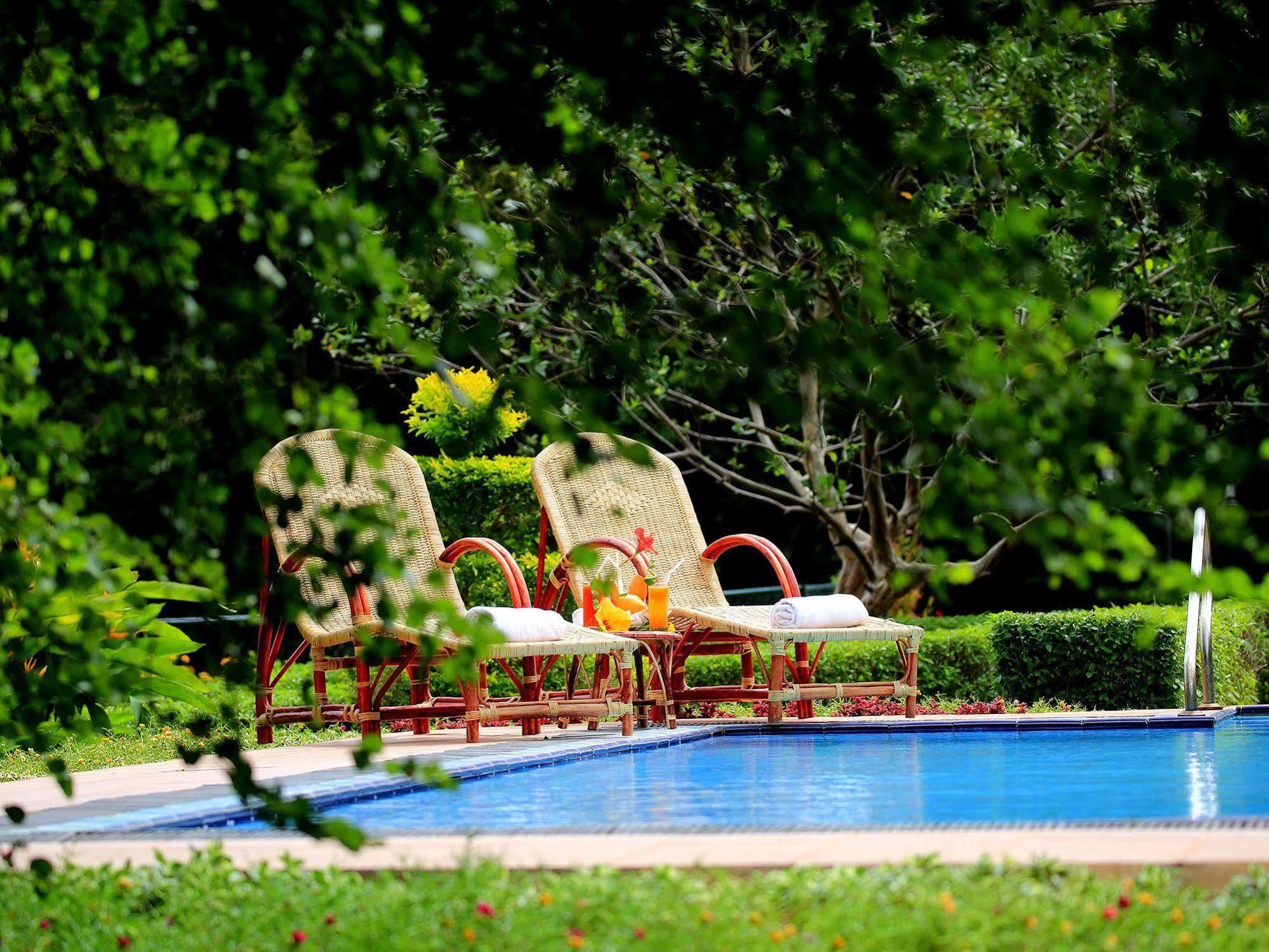Grand & Gangula Hotel Dambulla Exterior photo